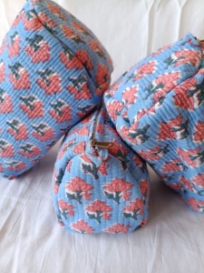 Pochette de toilette pour femmes en tissu imprimé à la main, 3 pièces, organiseurs à fermeture éclair, capacité moyenne, accessoires de maquillage, rangement cosmétique - Product Image 4