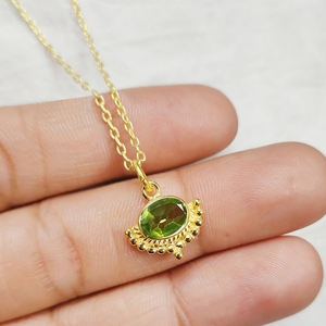 Ovale Semi Précieux Péridot Gemme Pendentif Collier 18 Pouces Chaîne Bijoux Designer Minimaliste Collier En Gros - Product Image 2