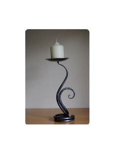 Bougeoir en fer romantique avec éléments de défilement de qualité supérieure Décoration d'intérieur et d'événement classique unique pour Noël Pâques - Product Image 2