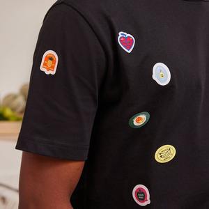 เสื้อยืดปักโลโก้ผ้าฝ้ายออร์แกนิคของผู้ชายเสื้อยืดสีดำแบบกำหนดเองเสื้อยืดสีดำเข้มคอกลมมีในสต็อก100% - Product Image 5