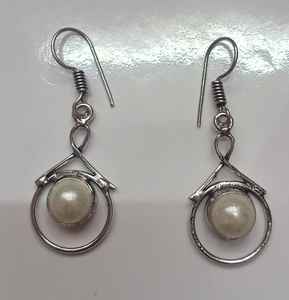 Boucles d'oreilles créoles en laiton oxydé allemand faites à la main de bonne qualité avec pierre colorée, bijoux de mode bohème, vente en gros depuis l'Inde - Product Image 3