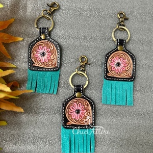 Nouveau véritable fabriqué à la main en cuir véritable de couleur usiné mignon charmant gland porte-clés Offre Spéciale Style occidental moderne Turquoise porte-clés - Product Image 1