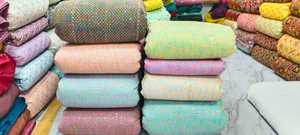 Tela Brocada de Trama Cruzada Hecha a Medida, Tejida 100% Algodón, Bordado Intrincado, Anti-Pilling, Texturas Ricas, Ropa para Mujeres y Niñas - Product Image 5