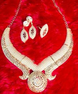 2024 Best Buy Moda africana de inspiración India Chapado en oro de 14 quilates Vintage Comoras Mayotte-Conjunto de collar de cobre hecho a mano en EE. UU. - Product Image 3