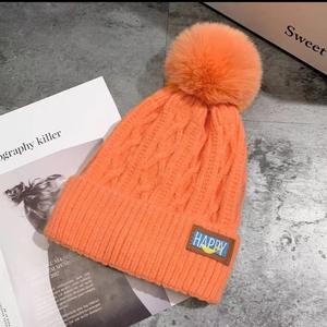 หมวกบีนนี่สไตล์ผู้หญิงสำหรับฤดูหนาวหมวกขนสัตว์อบอุ่นหมวกถักโลโก้ได้ตามต้องการ - Product Image 6
