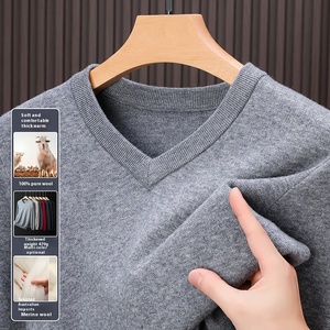 Vente en gros de pulls en laine mérinos col V à manches longues pour hommes pull ample en pure laine pull col V hiver pull tricoté solide - Product Image 3