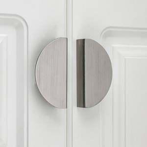 Perilla de Cajón de Latón Color Plata Elegante, Herraje Decorativo para Muebles de Gabinete, Diseño Moderno y Limpio, Venta al por Mayor - Product Image 1