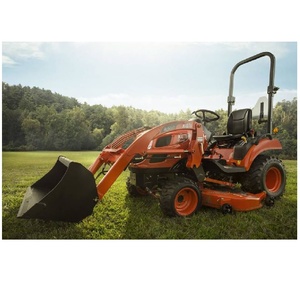Le puissant tracteur-tondeuse KIOTI MINI offre un point d'attache arrière et une transmission intégrale sélectionnable pour la tonte des propriétés. - Product Image 2