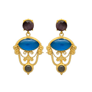 Nouvelle arrivée Boucles d'oreilles pendantes de créateur doré avec boucles d'oreilles en laiton avec pierres précieuses en quartz bleu foncé - Product Image 1