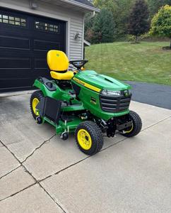NUEVO Cortacésped de Gasolina John Deere X350R en Venta - Product Image 2