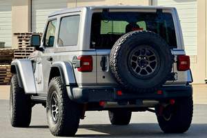 Jeep Wrangler Rubicon 4x4 2019 d'occasion en excellent état, 1 propriétaire, moteur V6 turbo, transmission intégrale, pneus R20, sièges en cuir, conduite à gauche, faible kilométrage - Product Image 4