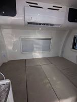 Caravane tout-terrain australienne et américaine pour expéditions 4x4, camping-car tout-terrain avec panneau solaire pour le camping et les voyages, à vendre