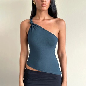 2026สีทึบไร้สายเอวผอมเสื้อกั๊กไหล่เดียวคอเอียงปมเสื้อกั๊กแฟชั่นทันสมัยอารมณ์ - Product Image 1