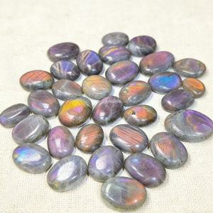 Pierre de guérison en <span class=keywords><strong>labradorite</strong></span> violette unique, faite à la main, en forme de paume, stock en vrac pour les bijoux et les boutiques spirituelles - Product Image 3