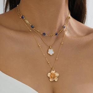 Collier à chaîne à maillons superposés pour femmes, pendentif fleur en alliage d'or, nouveau style - Product Image 3