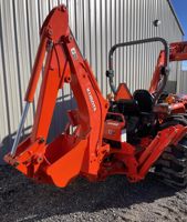 KUBOTA 55 PS MX5200 TRAKTOR MODELL MIT BAGGER UND VORDERLADER ZU VERKAUFEN