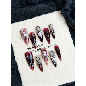 Uñas Postizas con Diseño de Muñeca Gótica - Product Image 1