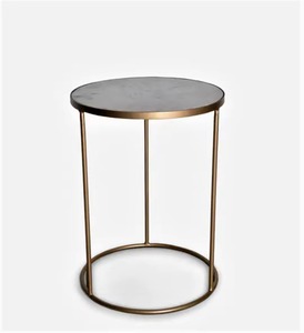 Table d'appoint de luxe en marbre et laiton, pièce design faite à la main avec plateau en marbre pour tables basses Offre Spéciale - Product Image 2