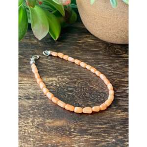 Pulsera de cuentas hecha a mano con coral rosa del suroeste y plata de ley - Product Image 3