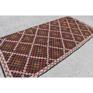 Grand tapis vintage 4,6x10,7 pieds, tapis turc Kilim en laine à bordure rouge - Product Image 1