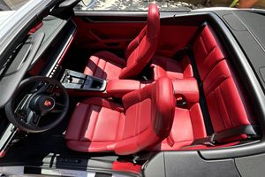 Porsche 911 Carrera S Cabriolet d'occasion 2022, conduite à gauche/droite - Product Image 2