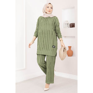 Conjunto Casual de Dos Piezas de Corte Holgado, Color Caqui, Tejido de Algodón, Top Corto y Pantalones Cortos para Primavera, Talla XS, Holgado - Product Image 1