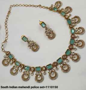 ENSEMBLE DE BIJOUX INDIENS TRADITIONNELS ET À LA MODE EN CUIVRE ENSEMBLE DE BIJOUX DE MARIAGE POUR FEMMES BOUCLES D'OREILLES ET COLLIER - Product Image 4