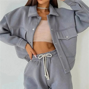 Sudadera con Capucha Lisa de Cuello Redondo con Bolsillos, Logotipo Personalizado, Bordado 3D Frontal, Sudadera Urbana para Mujer, Fabricada en Fábrica, Venta al Por Mayor - Product Image 6