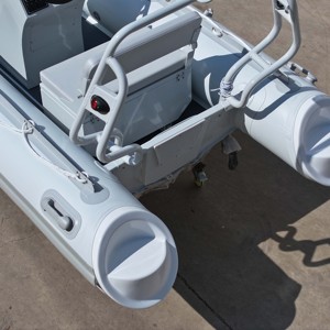 Yate semirrígido inflable con casco de aluminio Zhenbo de 3.6m con motor fuera de borda para pesca y actividades acuáticas RIB 360 - Product Image 5