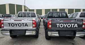 MEJORES OFERTAS PARA Toyota Hilux Revo Pick-up Doble Cabina Turbo Diésel USADO - Product Image 4