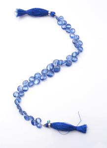Collier léger en péridot avec pierres naturelles dans un design délicat en forme de goutte d'eau pour femmes - Product Image 2