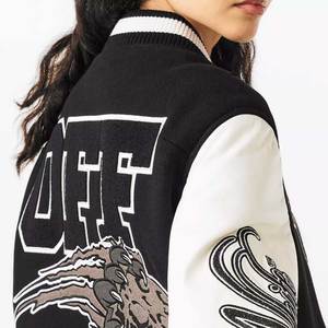 Blousons universitaires d'hiver pour femmes très demandés en provenance du Pakistan – Coupe décontractée, longueur standard, en laine, séchage rapide et respirant - Product Image 5