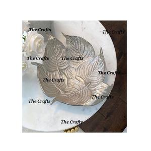 Cuenco decorativo de color plata y aluminio, cuenco decorativo de comida con tamaño y forma personalizados con la más alta calidad - Product Image 1