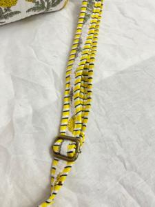 กระเป๋าเงินสไตล์บูติกทำมือ ผ้าฝ้าย 100% ลายดอกไม้ น้ำหนักปานกลาง ซักง่าย เหมาะสำหรับใส่กับชุดออกกำลังกาย - Product Image 2