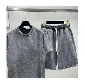 Ensemble de t-shirts et shorts respirants 100% coton éponge décontractés pour hommes avec options de séchage rapide et personnalisées - Product Image 1