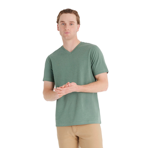 เสื้อยืดคอวีเข้ารูปสำหรับผู้ชายเสื้อยืดสีพื้นลำลองของผู้ชายเสื้อคอวีเข้ารูปแบบออกแบบได้ตามต้องการคุณภาพสูง - Product Image 1