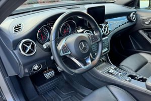Mercedes-AMG GLA 45 d'occasion 2018, excellent état, prêt à être expédié - Product Image 2