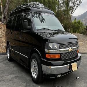Famosa Camioneta de Conversión Chevrolet Express Regency 2004 - Product Image 1