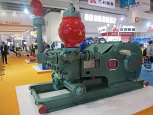 Bomba de Lodo Triplex F500 de 500hp para Plataformas de Perforación, Fabricantes Chinos, Bomba de Lodo con Válvula de Pistón para Perforación en Campos Petroleros - Product Image 2