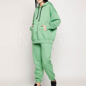 Conjuntos personalizados transpirables para mujer Tops cómodos de patrón sólido con MOQ bajo de longitud corta para invierno - Product Image 3