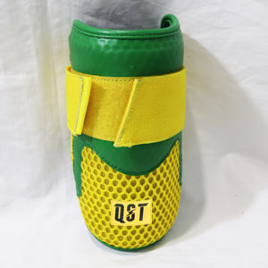 Protège-coudes de frappeur de baseball en cuir composite durable, fabriqué sur mesure en usine, usage professionnel, léger, simple QST - Product Image 1