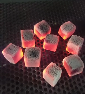 Charbon de coco en briquettes en gros du Vietnam - Product Image 2