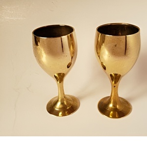 Copa de Vino de Latón de Primera Calidad, Pulida, Brillante, Color Plata y Dorado, Ideal para Bares y Suministros de Bebidas - Product Image 3