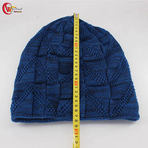 2025 Nouveau design 100% laine bas prix Jacquard Beanie chapeaux OEM Service vente en gros sur mesure Beanie chapeaux - Product Image 5