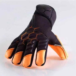 2025 guantes de portero alemán 4MM Portero profesional personalizado cómodo ajuste de talla grande guantes de fútbol de portero - Product Image 3