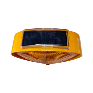 Feux de signalisation triangulaires à LED solaires clignotants, lampe en plastique ABS jaune pour la sécurité routière - Product Image 3