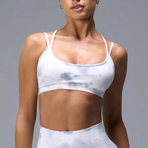 Sujetador deportivo sin costuras ligero con tirantes para mujer, talla grande, con logo personalizado, para entrenamiento, fitness, yoga y ropa deportiva. - Product Image 3