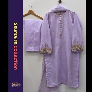 Ssumaira Collection Khadinet Traje bordado de 3 piezas de color lavanda-Elegante vestido pakistaní Anarkali Salwar Kameez Dupatta - Product Image 5