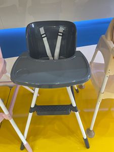 Ensemble de chaises hautes modernes de style OEM couleur lait pour l'alimentation de bébé chaise de salle à manger en plastique avec emballage de style OEM - Product Image 4