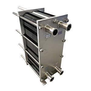 Intercambiador de Calor de Placas SUS 304/316L Intercambiador de calor de placas de gran capacidad para línea de procesamiento eficiente de leche - Product Image 1